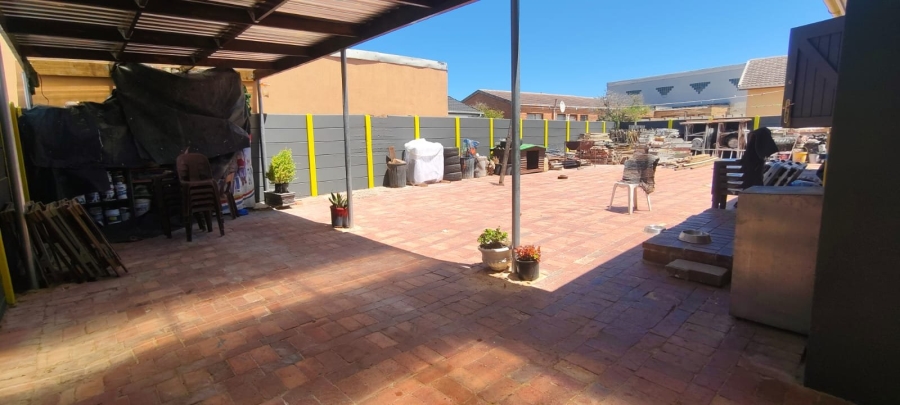4 Bedroom Property for Sale in Strandfontein Western Cape